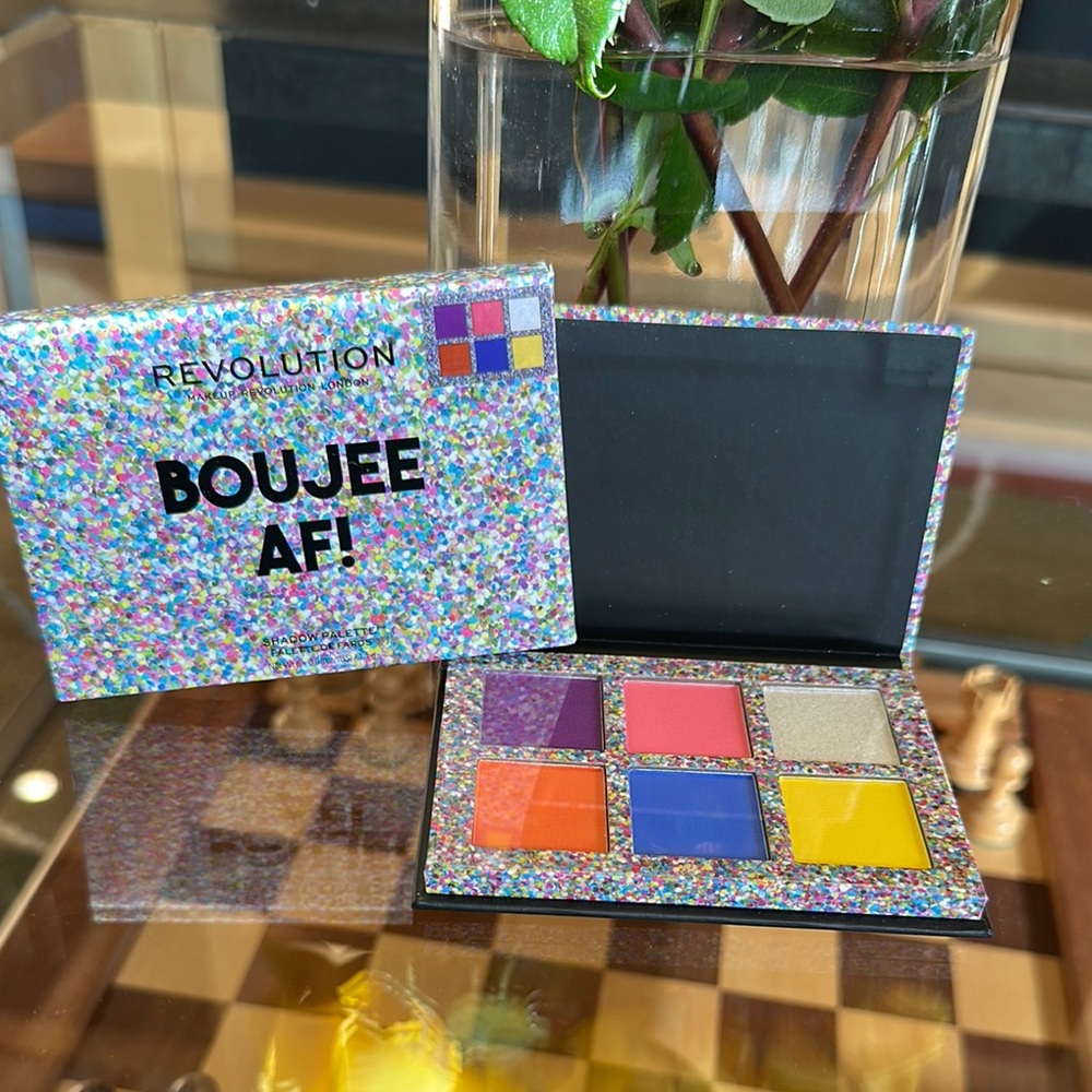 Revolution Boujee AF Eyeshadow Palette
